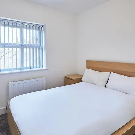 Host & - Apartment *